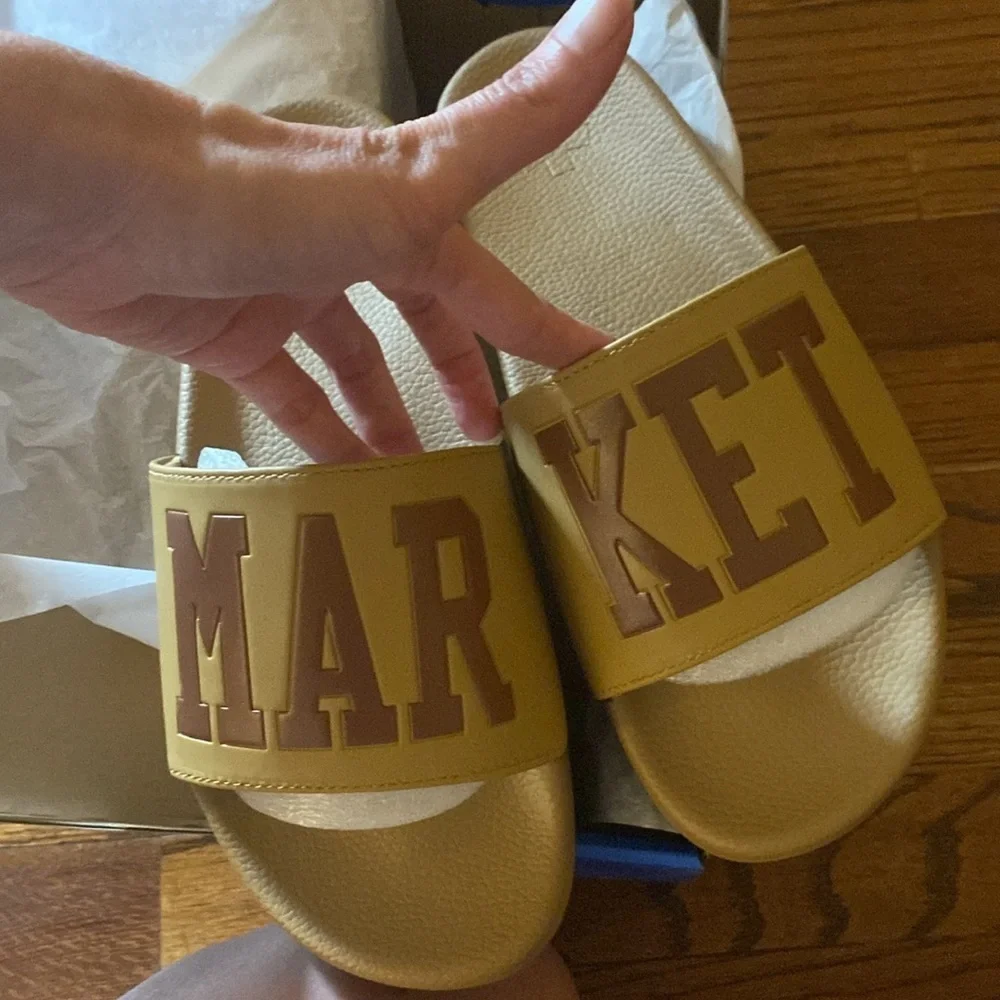 Market slides size 9 khaki